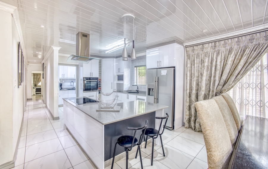 4 Bedroom Property for Sale in Beacon Bay Eastern Cape